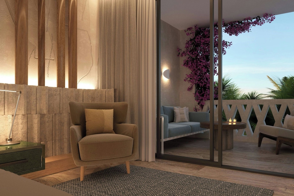 Suite, 1 King Bed, Private Pool photo 2