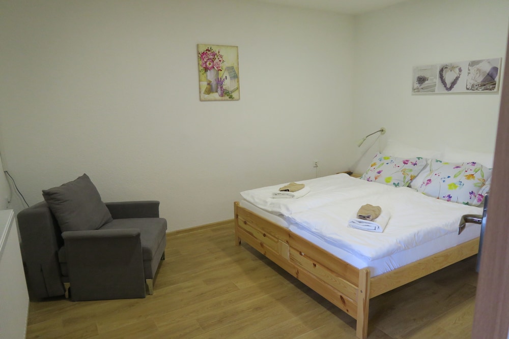 Deluxe Room, Courtyard View photo 1