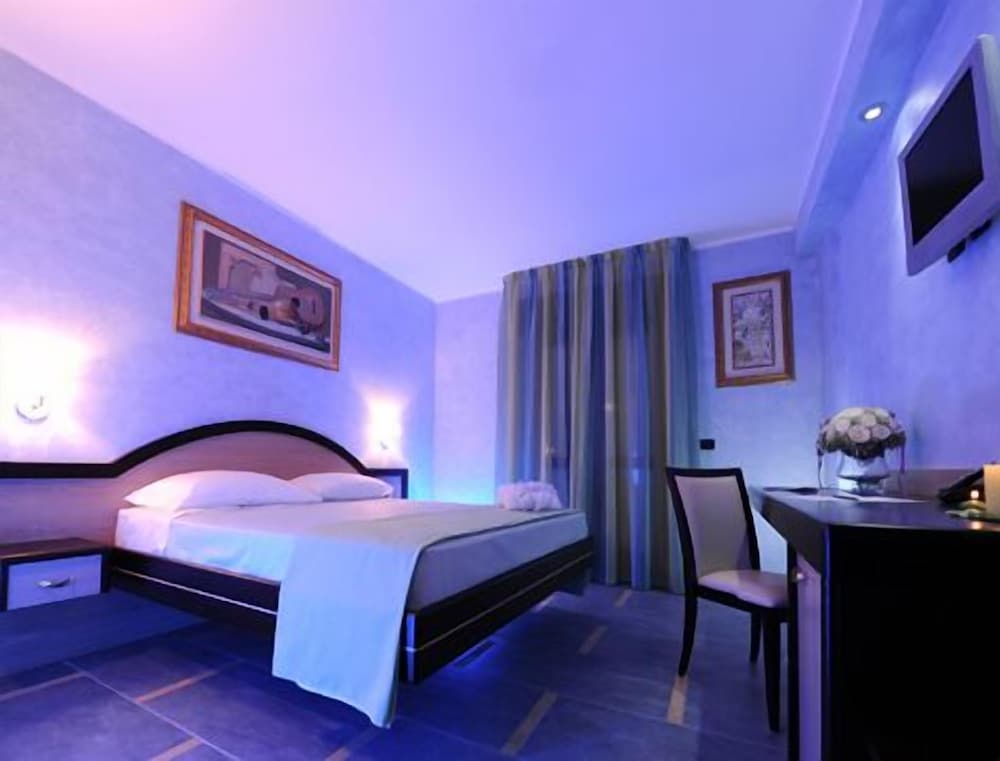 Superior Double Room, Sea View - Photo 1