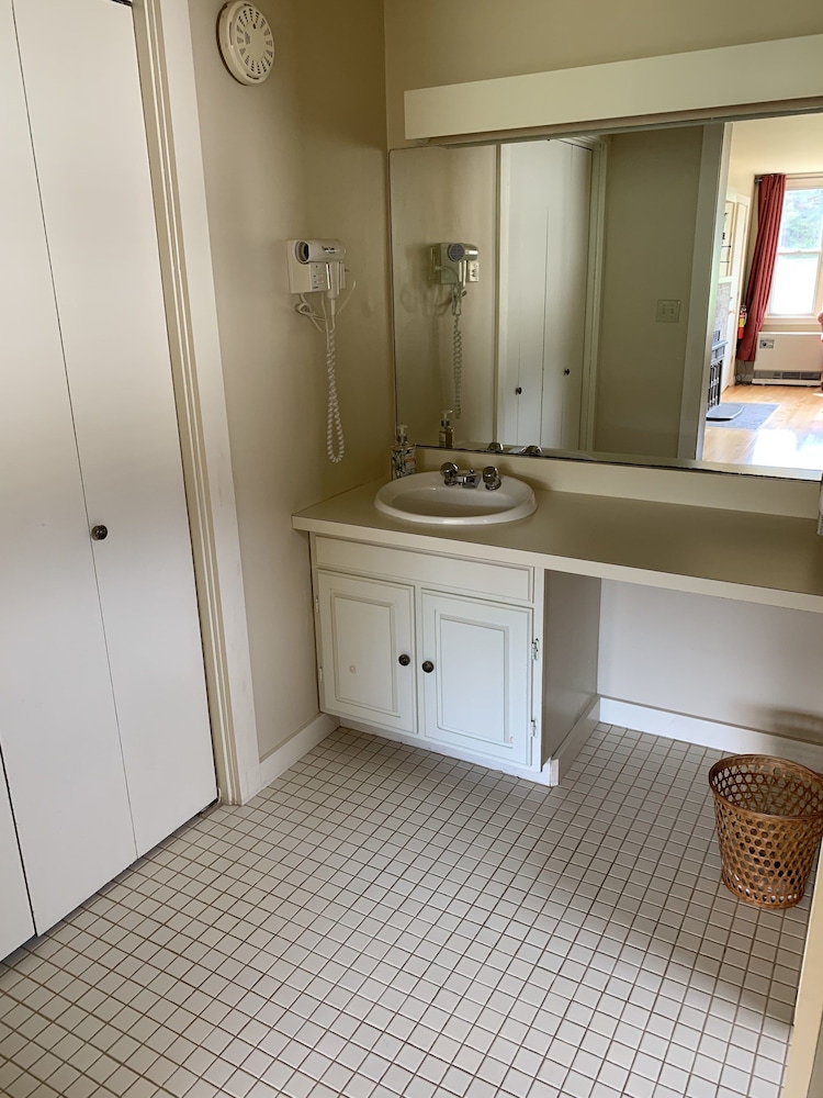 Deluxe Room (Washington) photo 2