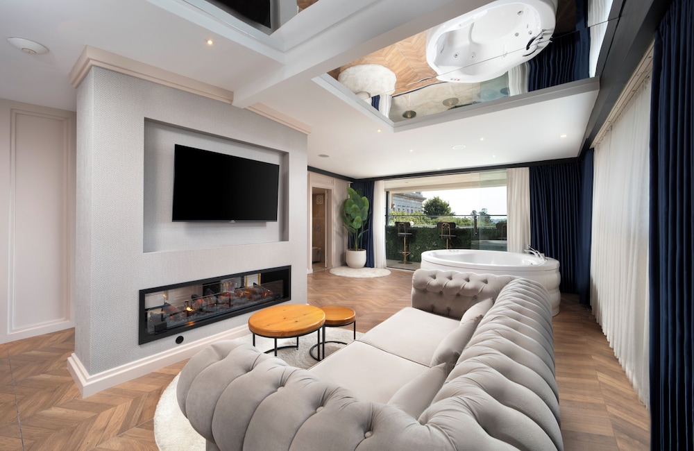Terrace Suite