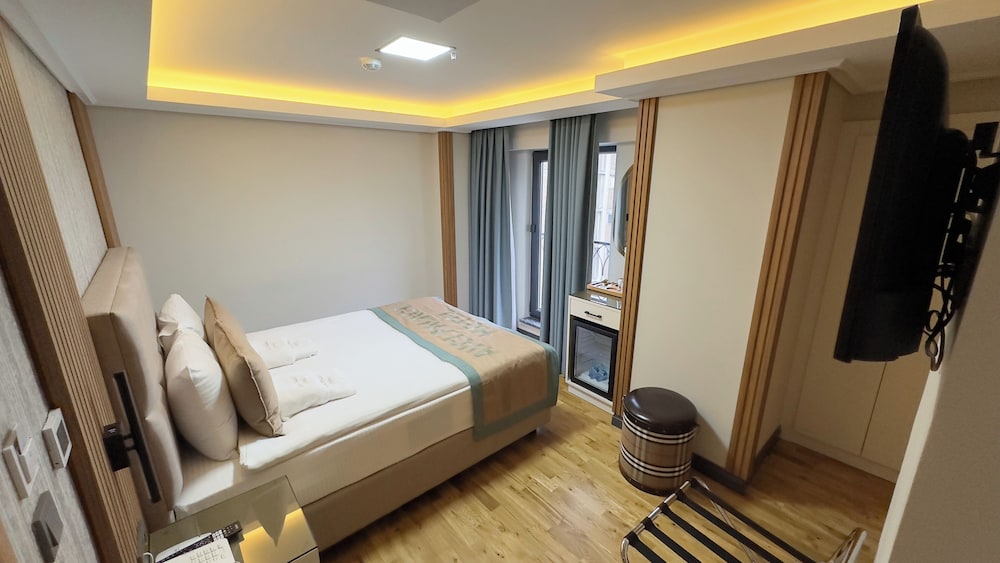 Deluxe Room, Sea View photo 3