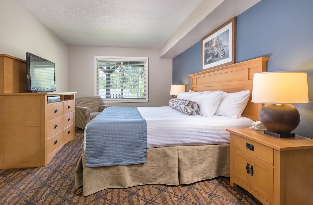 Standard Condo, 2 Bedrooms, Non Smoking, Kitchen photo 2