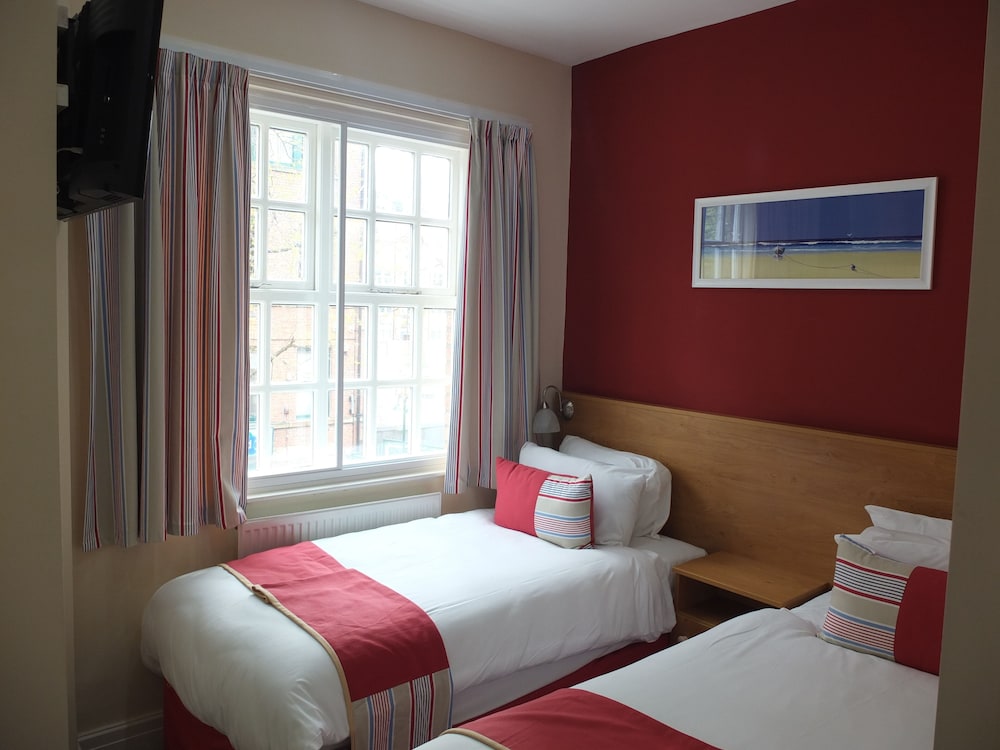 Standard Twin Room photo 2