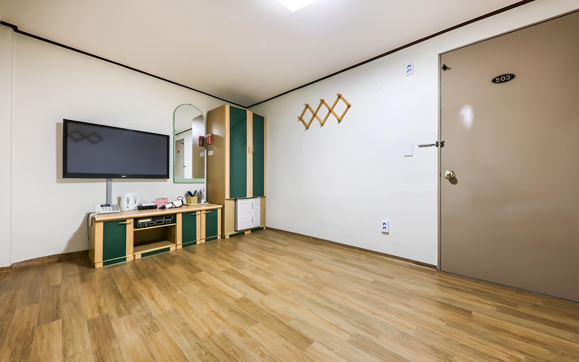 Room (On-dol) - Photo 2