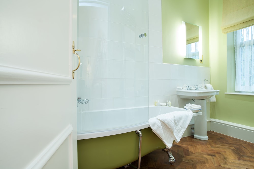 Basic Room, 1 Double Bed - Photo 6