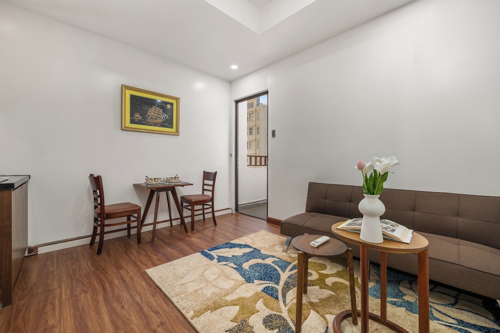 Apartment, 1 Bedroom, Balcony, City View - Photo 6