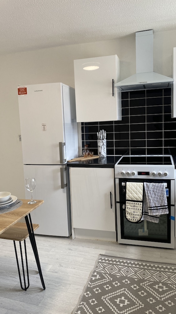 Bv Luxury Spacious 3 Bedroom House At Isaac Close, Photo 36