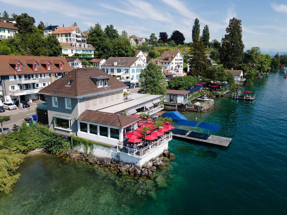 Luxury Apartment, Lake View