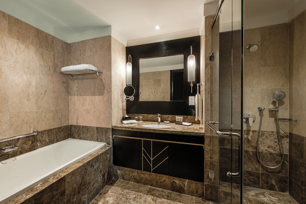 1-Bedroom Premier Twin
