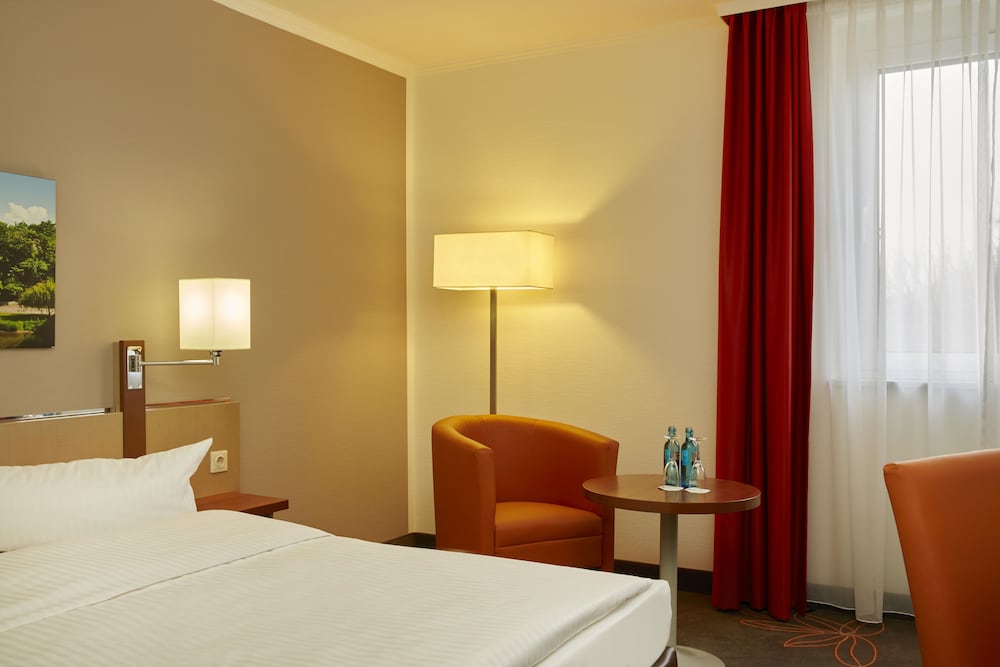 Superior Double Room thumbnail 5