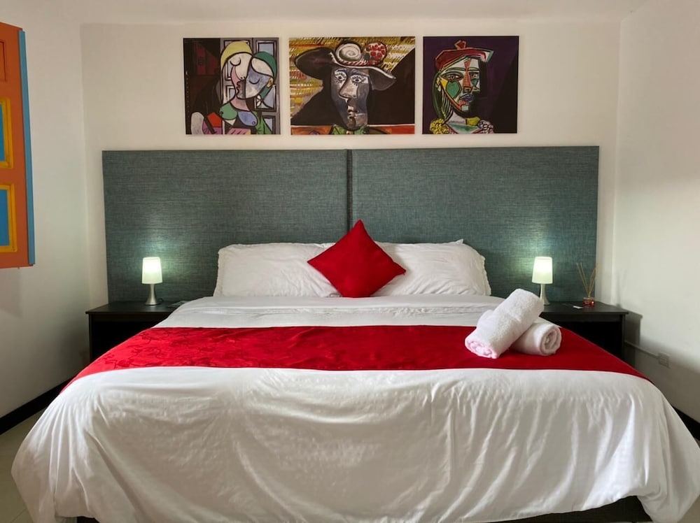 Junior Room, 1 King Bed photo 2