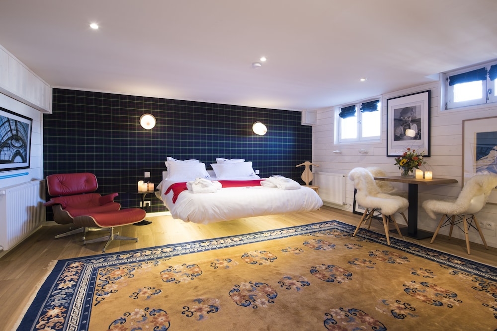 Suite 2