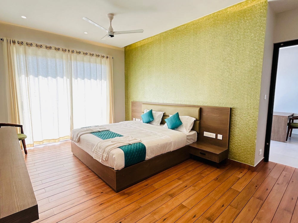 Luxury Suite photo 1