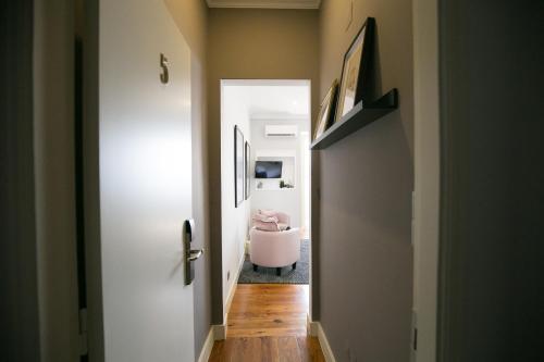 One-Bedroom Suite - Photo 14