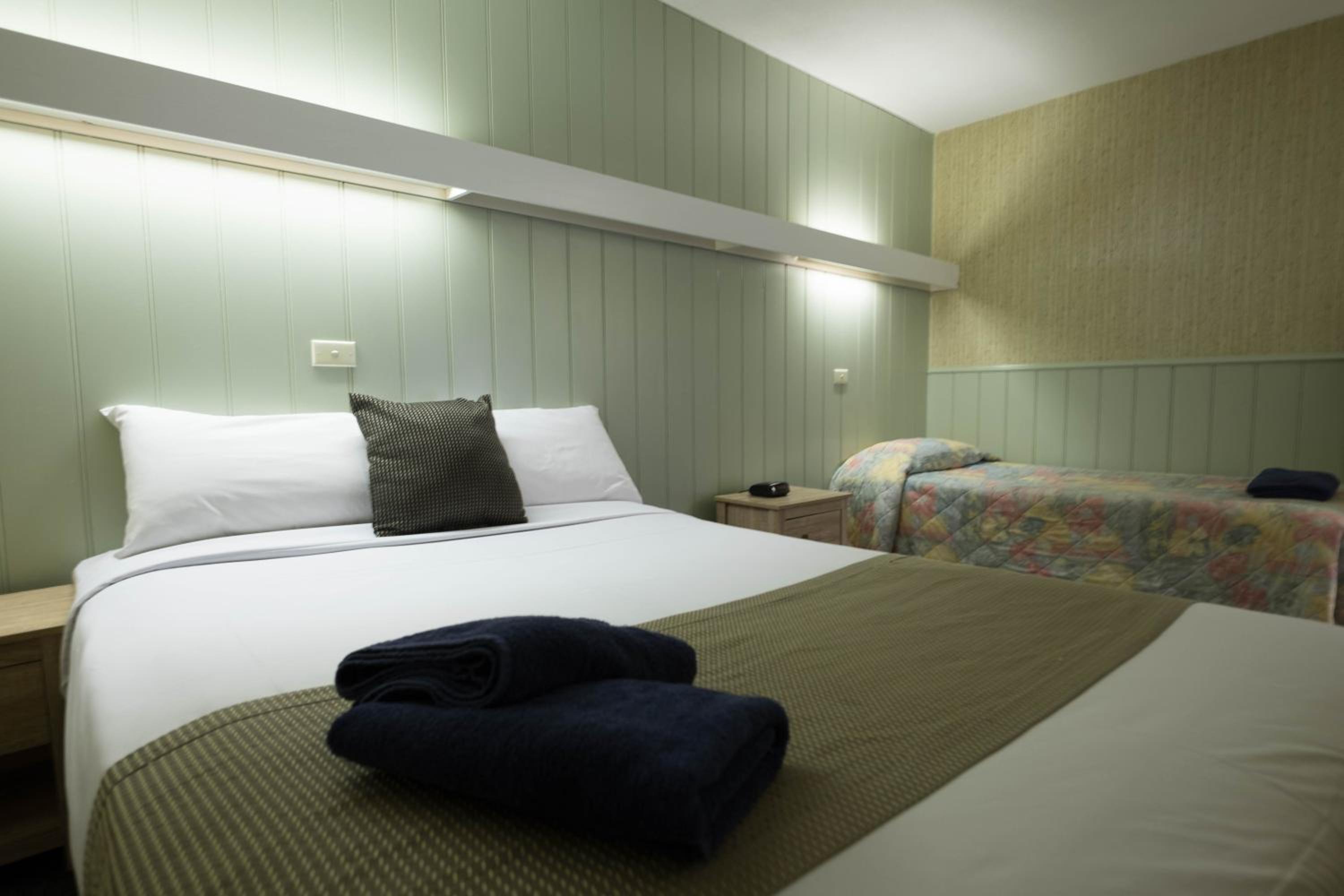 Double or Twin Room photo 3