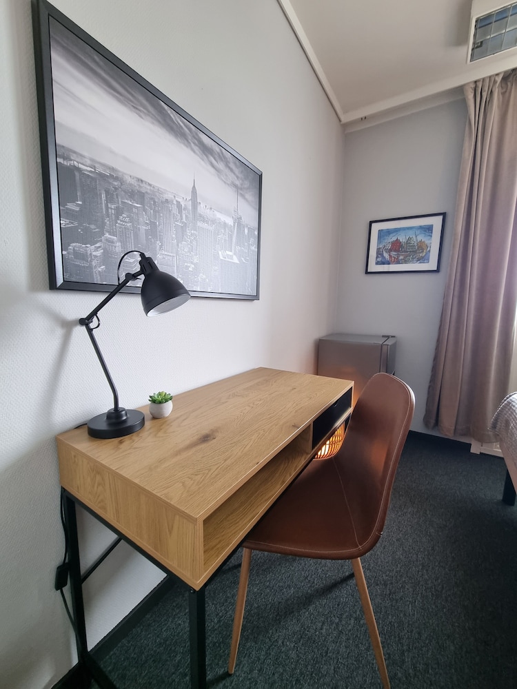 Standard Double Room with Shared Bathroom and Sea View photo 3