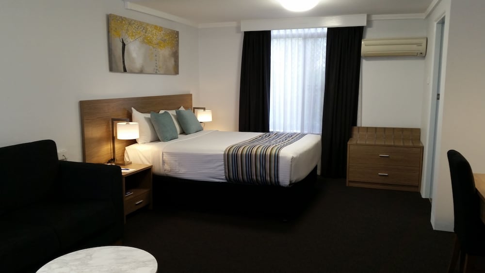 Twin Room - Photo 1