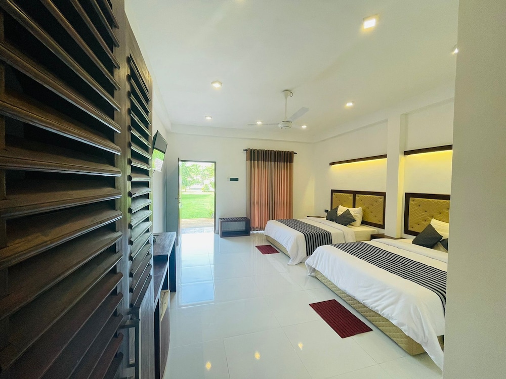 Luxury Quadruple Room photo 2
