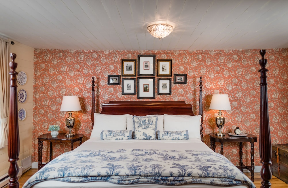 Deluxe Double Room, 1 King Bed photo 1