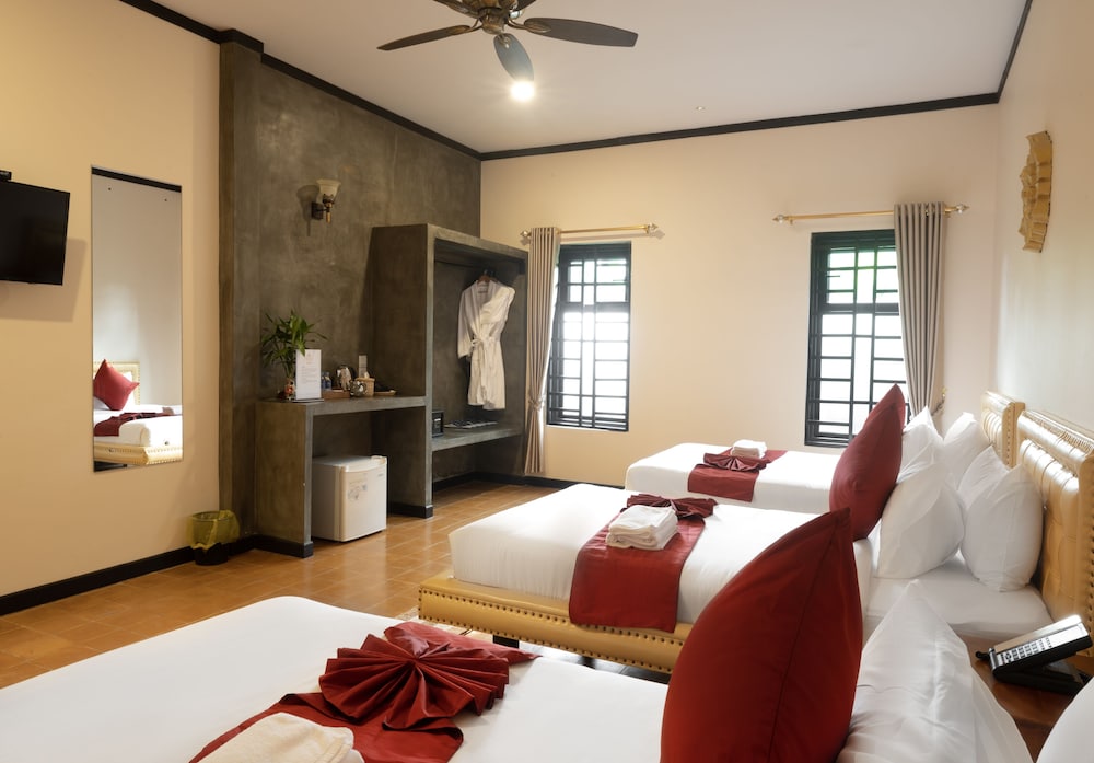 Deluxe Triple Room - Photo 5