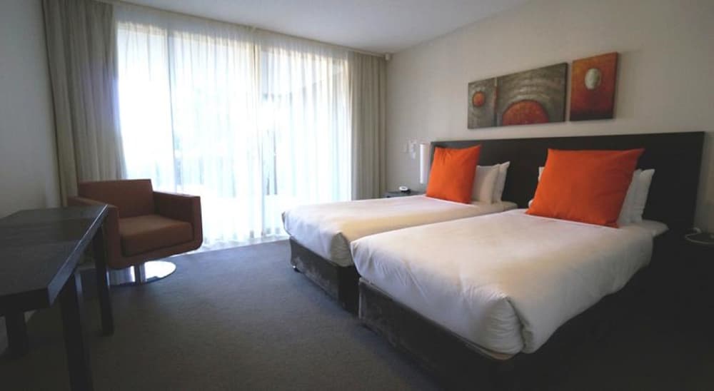 Deluxe Suite, 2 Bedrooms - Photo 3
