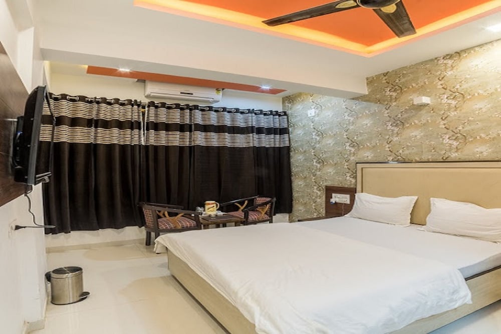 Deluxe Room, 1 Double Bed photo 2