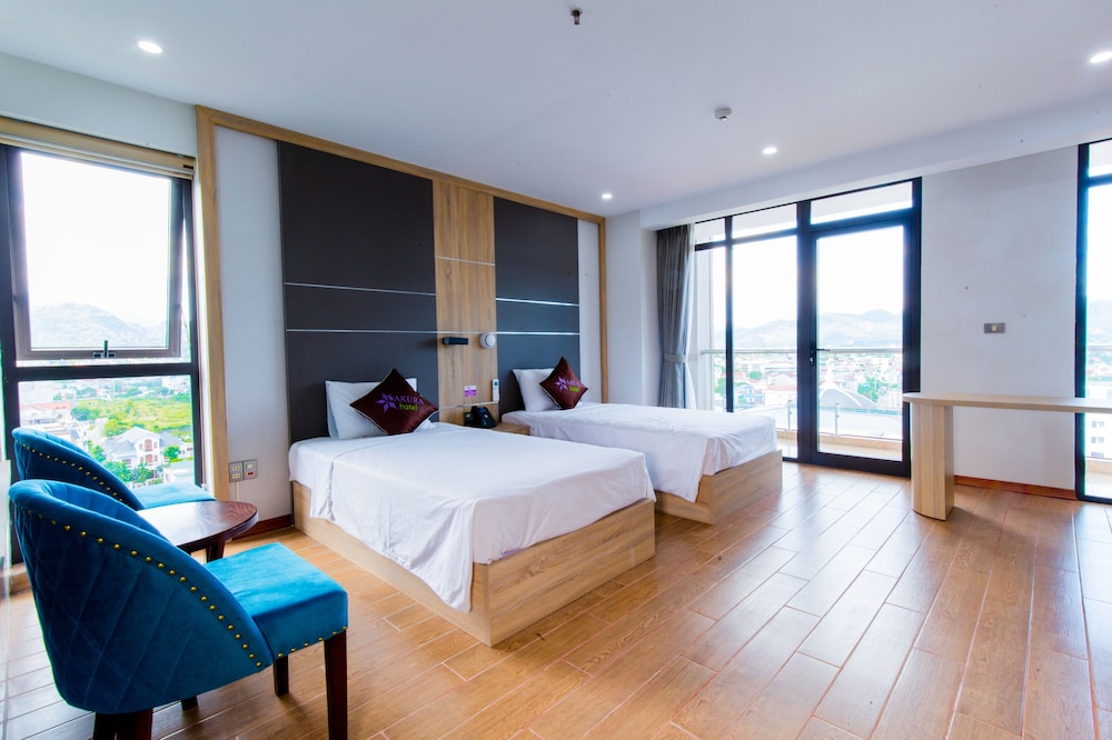 Deluxe Twin Room - Photo 2