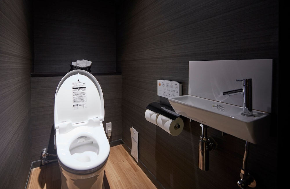 33th-37th Quad Room, Non-Smoking (Panorama Floor) - Photo 9