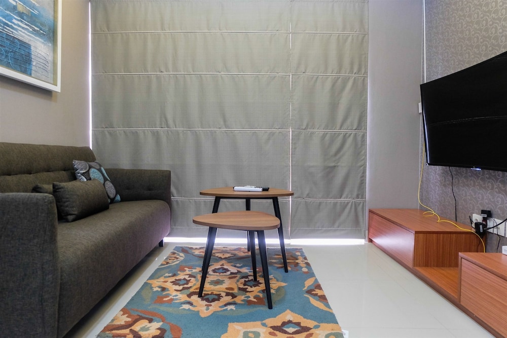 Room - Photo 10