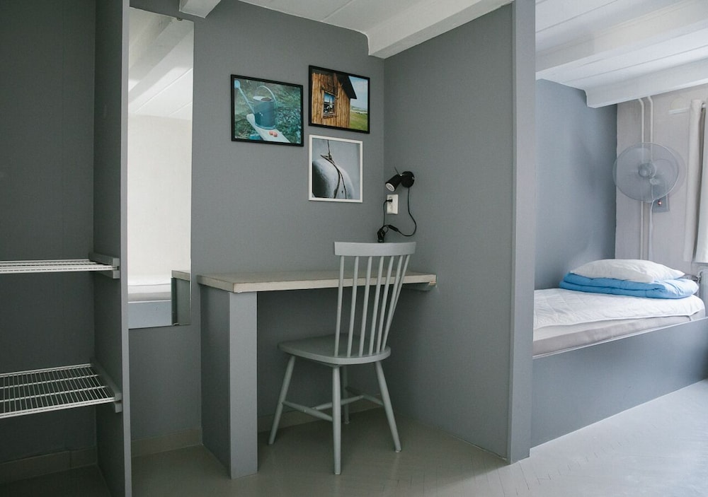 Triple Room, Shared Bathroom photo 3