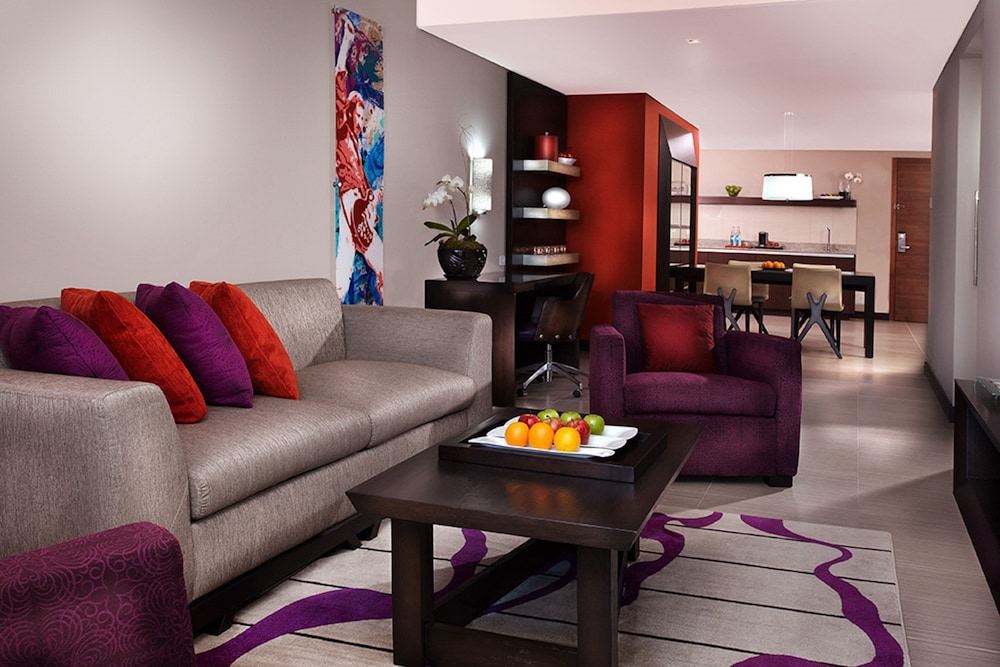 Premium Suite - Photo 2