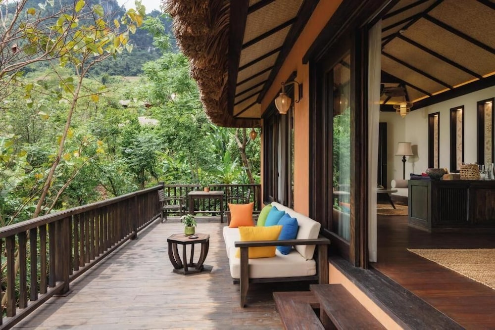 Bauhinia Double Mountain Suite photo 3