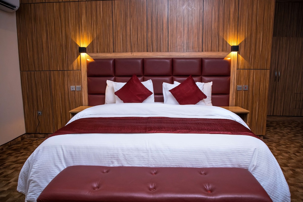 Executive Room, 1 King Bed, Non Smoking - Photo 4