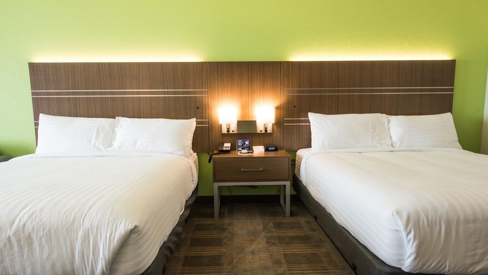 Deluxe Room, Accessible, Non Smoking photo 3