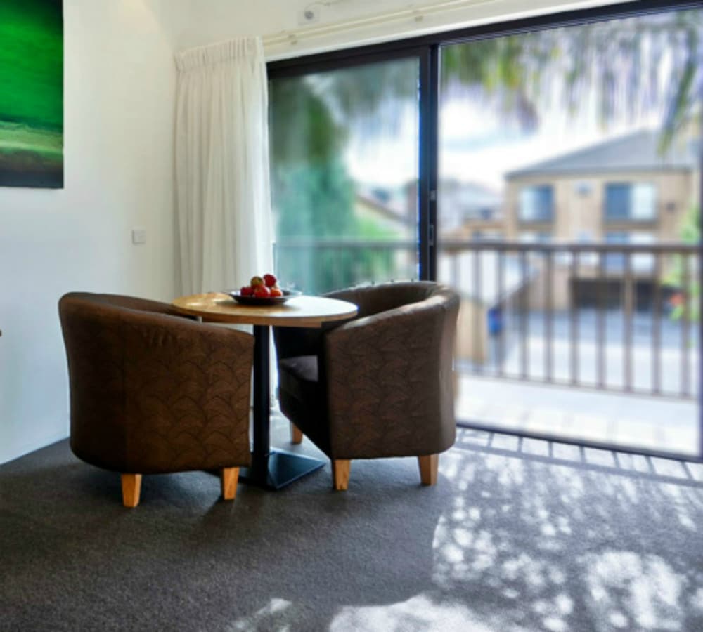 Superior Room, 1 Queen Bed, Non Smoking, Balcony - Photo 6