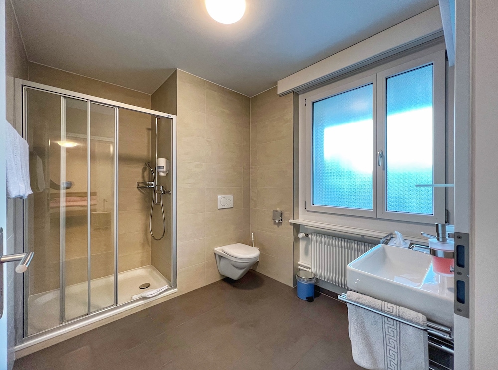 Triple Room - Photo 8