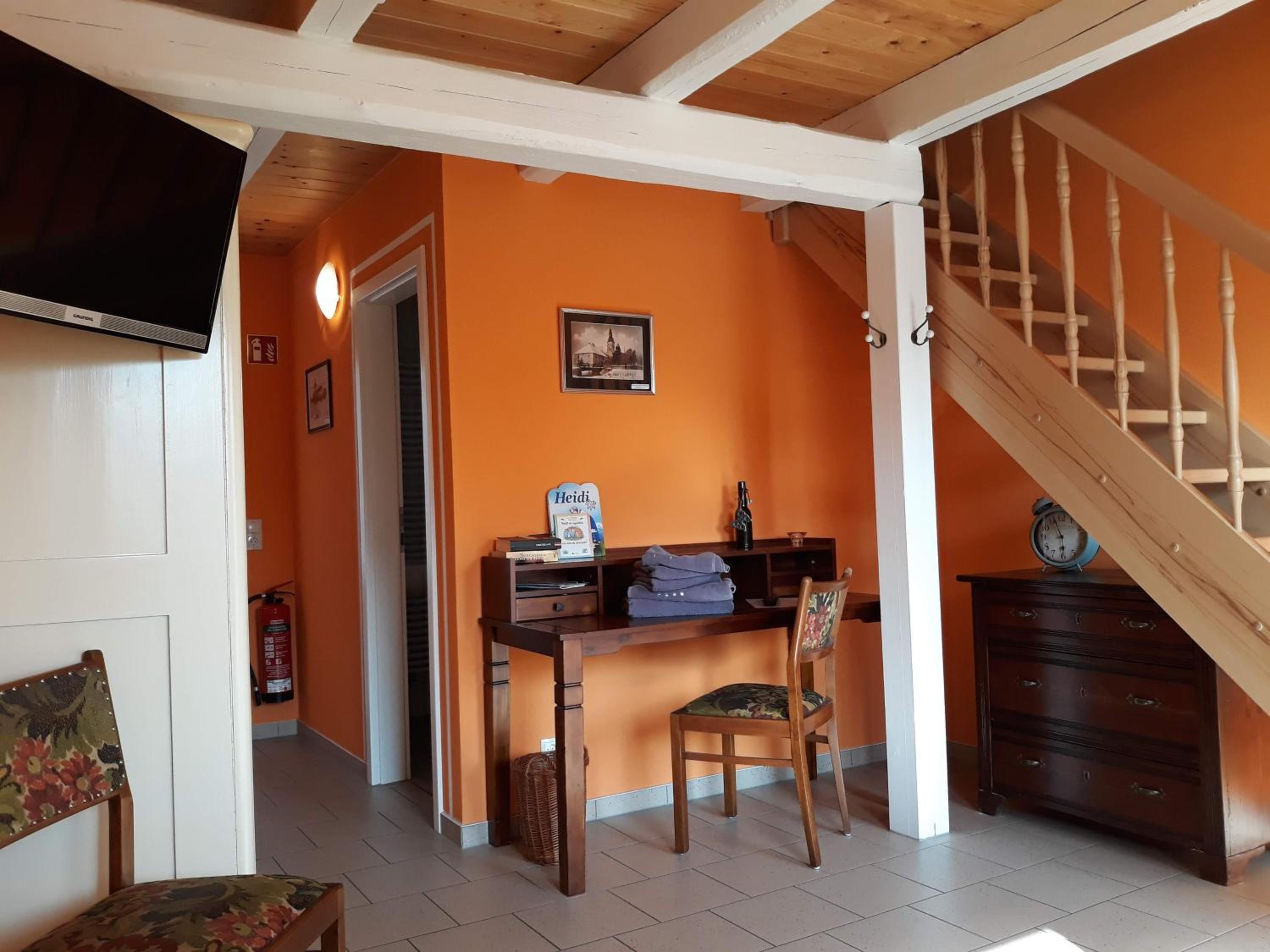 Twin Room with Balcony photo 2