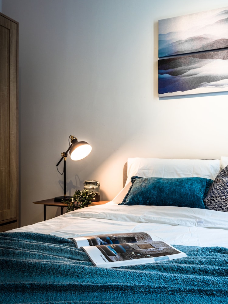 Three Bedroom Apartment - Photo 15