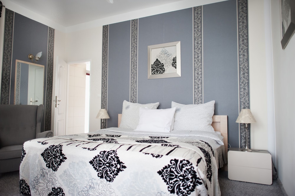Comfort Double Room Single Use, Garden View