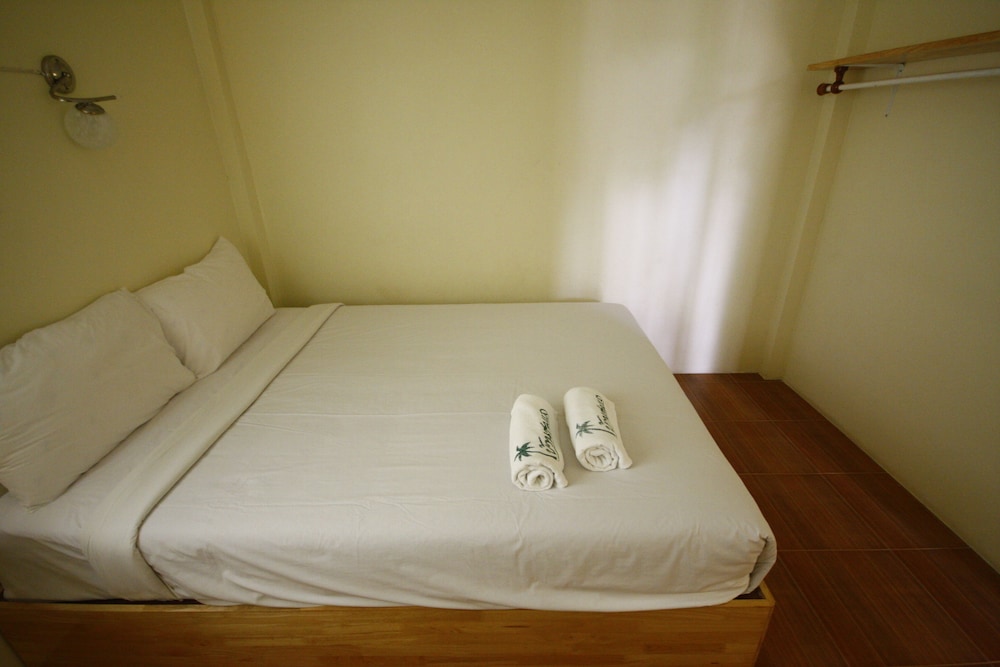2 Bedroom photo 2