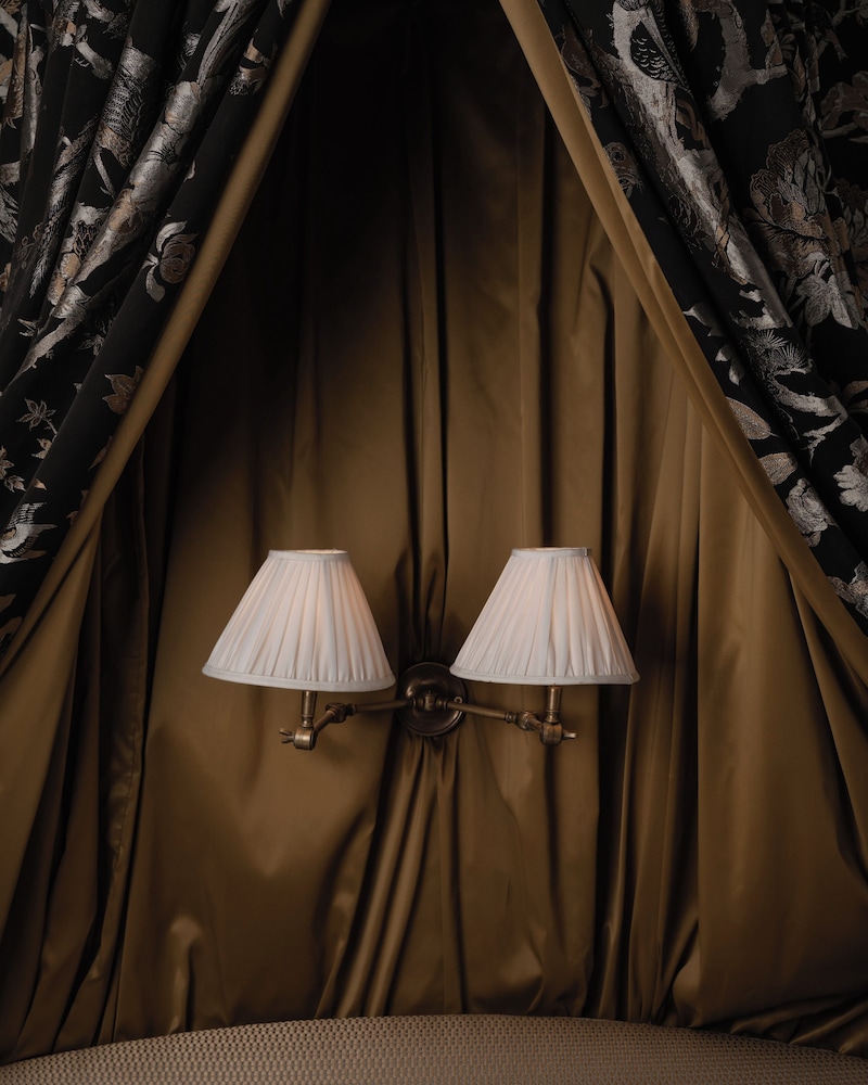 Signature Suite thumbnail 6