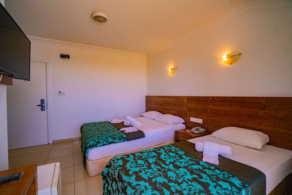 Economy Room