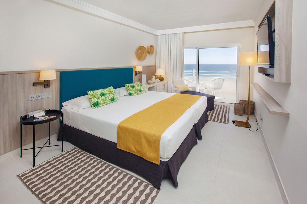 Deluxe Double Room, Balcony, Sea View - Photo 1