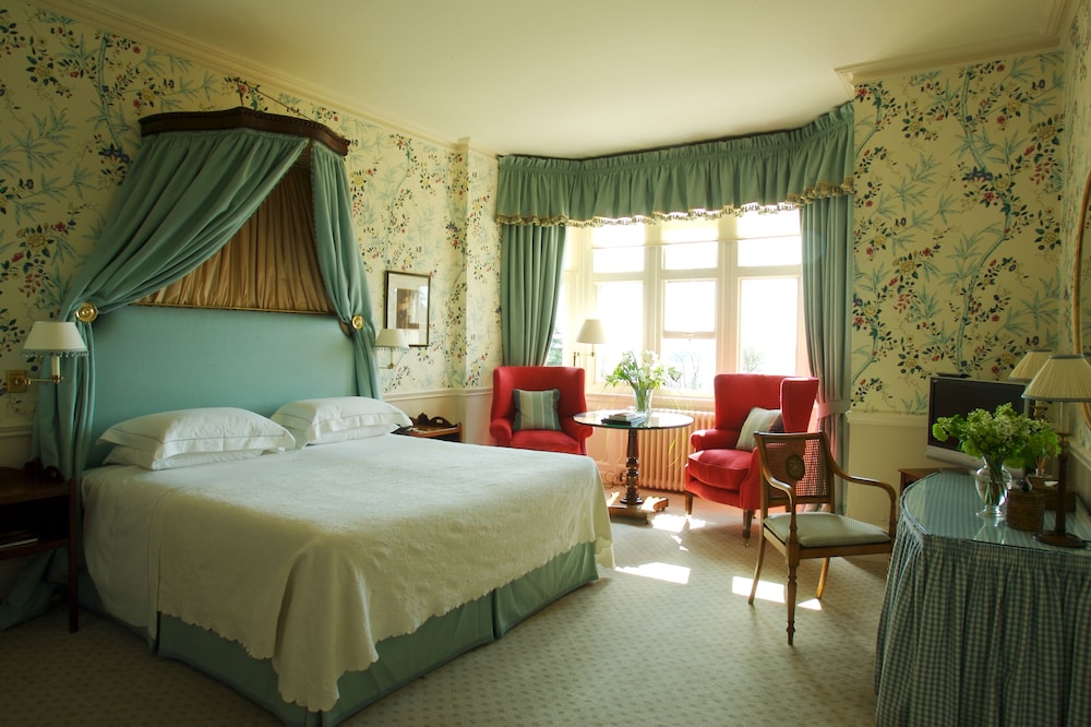 Master Room, Lake View
