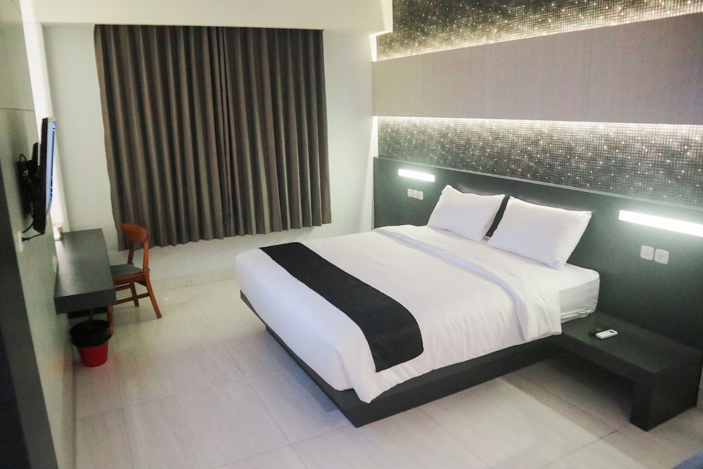 Junior Double Room