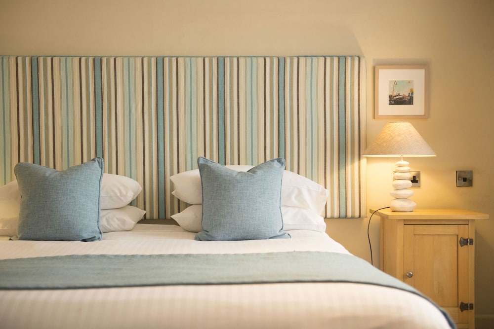 Signature Twin Room photo 1