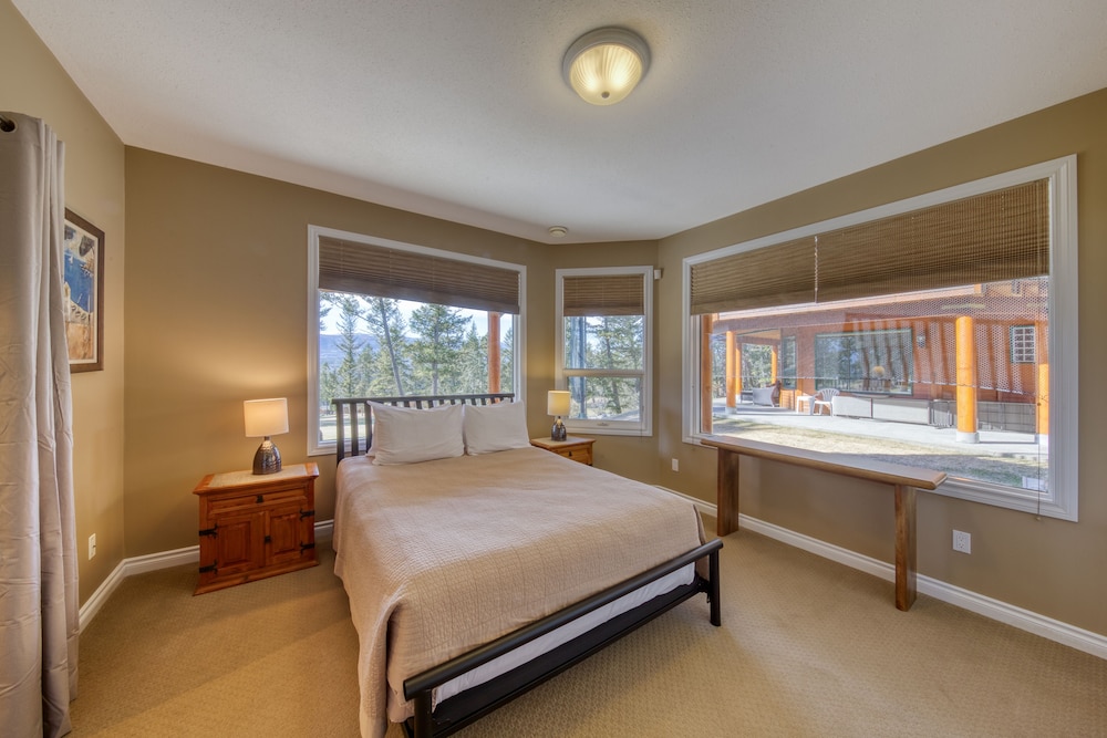 Premium Townhome, 4 Bedrooms (301 Phase 2) photo 3