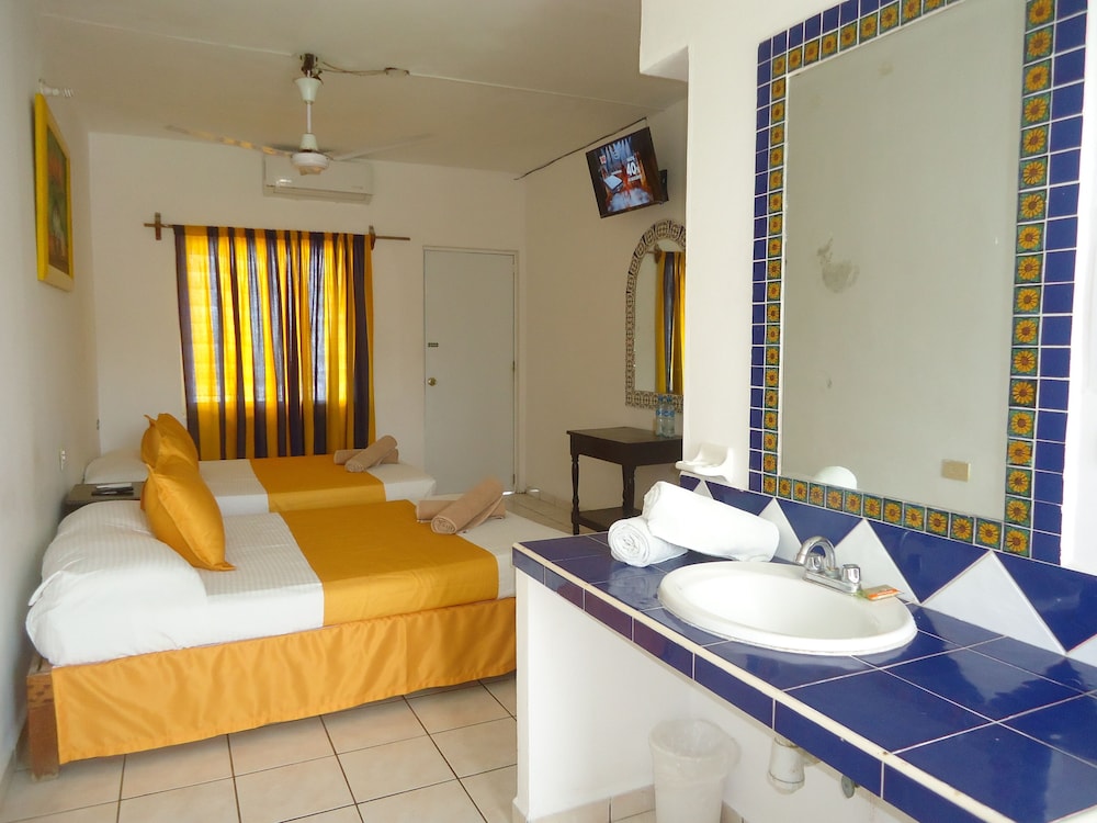 Deluxe Double Room Single Use, 2 Double Beds, Balcony, Beach View photo 1