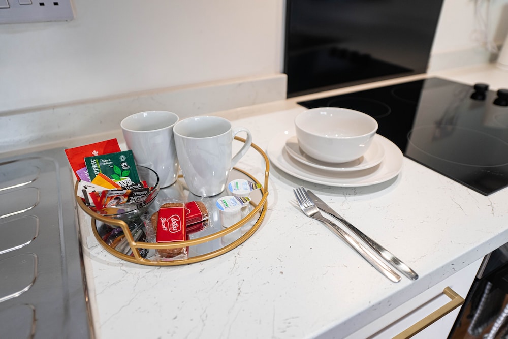 Executive Apartment, Ensuite, City View (Apt 3) - Photo 10
